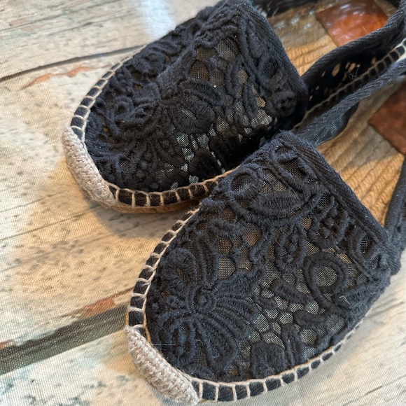 Tory Burch 6 black floral lace espadrilles sneakers slip on braided neutral - Picture 8 of 8